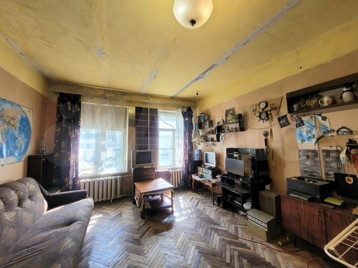 Комната 36 м² в 4-к., 5/5 эт.