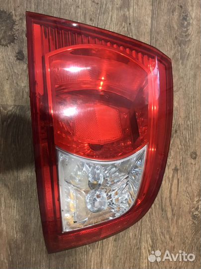 Фонарь задний правый Kia Magentis