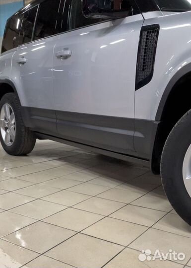 Пороги Land Rover Defender