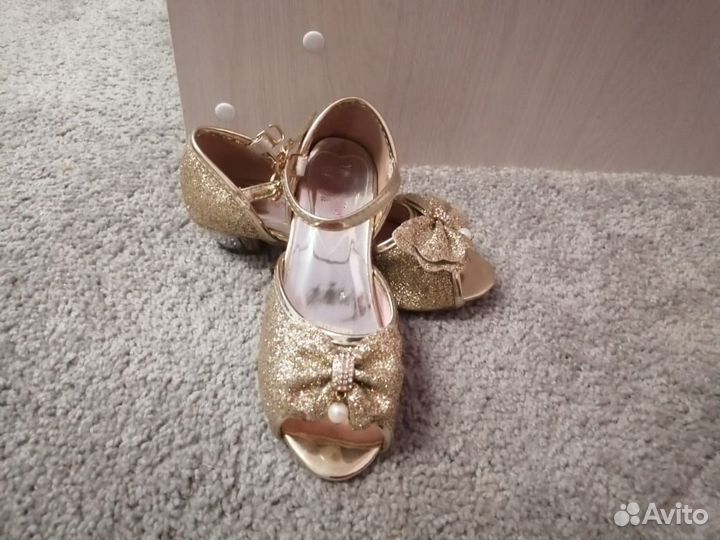 Платье на праздник