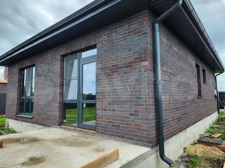 Дом 137,7 м² на участке 8 сот.