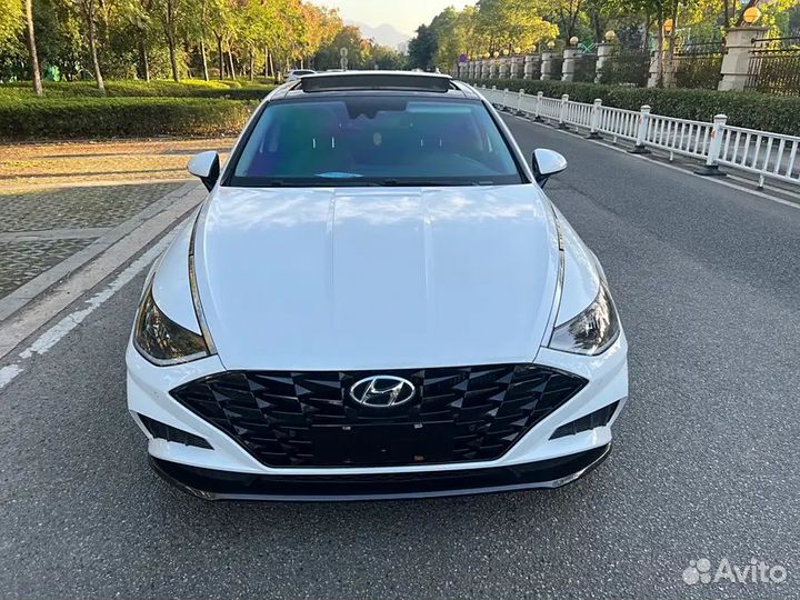 Hyundai Sonata 1.5 AMT, 2021, 21 000 км