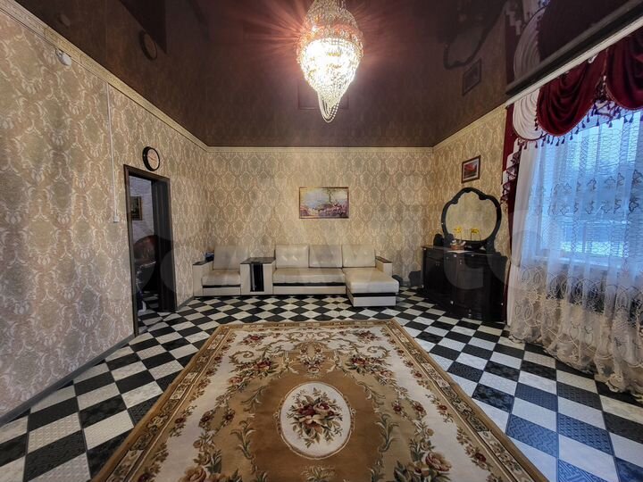 Дом 186 м² на участке 10 сот.