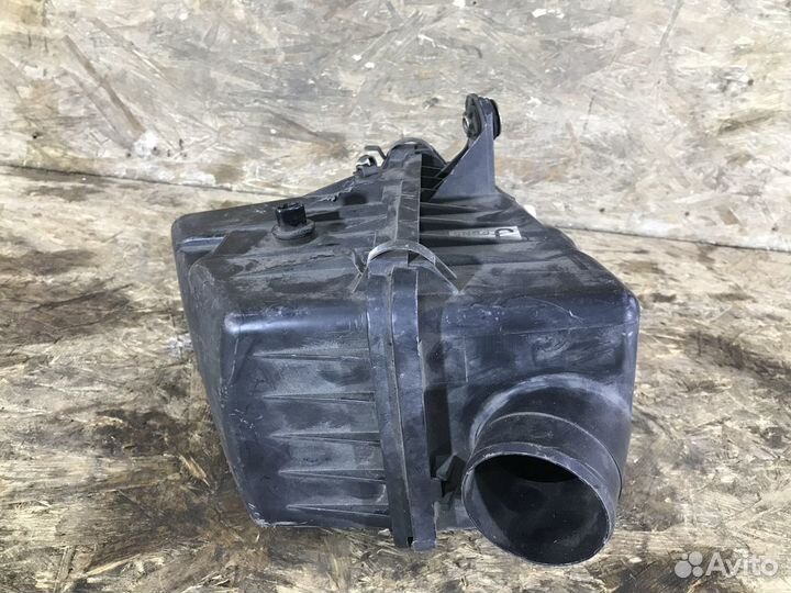 Корпус воздушного фильтра mazda familia bjfw FS