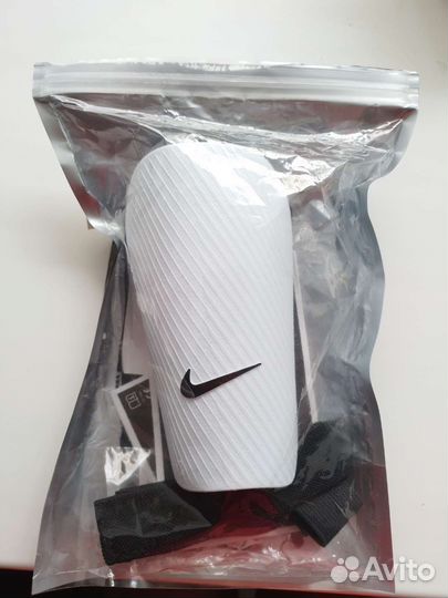 Щитки футбольные детские nike