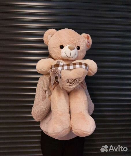 Новый большой плюшевый медведь с сердцем,рост 90см