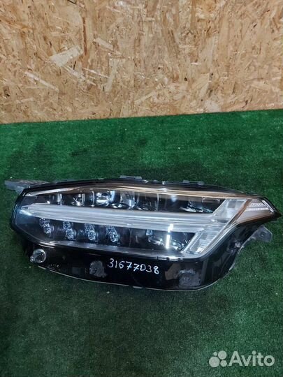 Фара левая Volvo XC90 2 (2014-2019) LED
