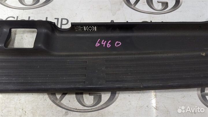 Накладка заднего бампера Toyota Hilux Surf