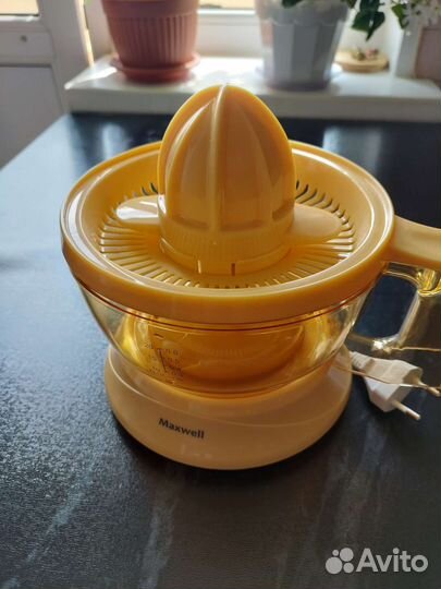 Электрическая соковыжималка для цитрусовых Maxwell