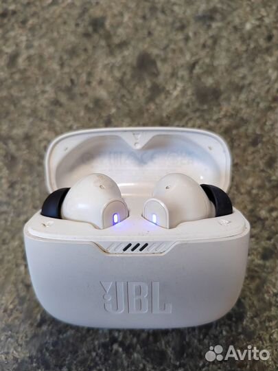 Наушники TWS JBL Tune 230NC белый