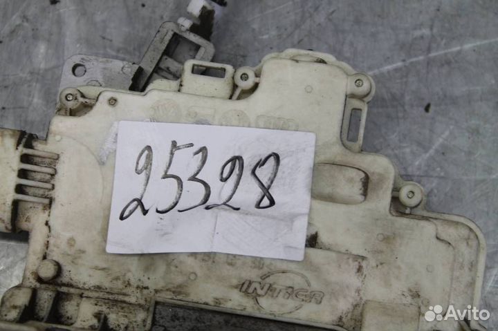 Замок двери задней левой Audi A6(C7)