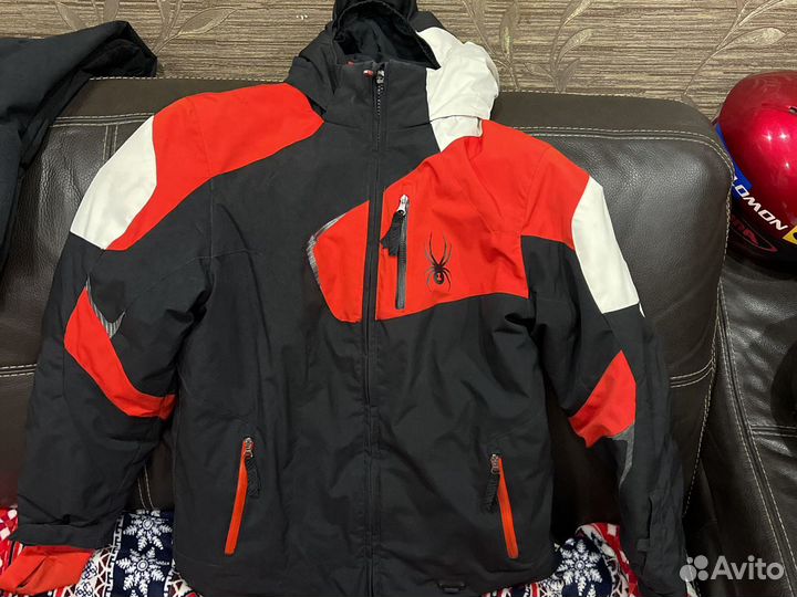 Горнолыжный костюм