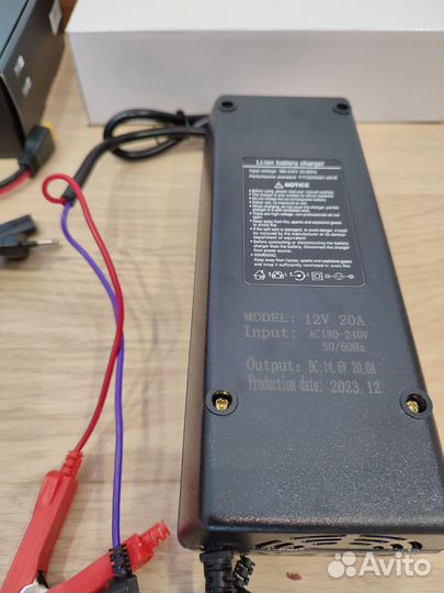 Аккумуляторы lifepo4 12V 200A новые