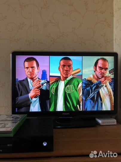 Xbox one 500gb + GTA 5