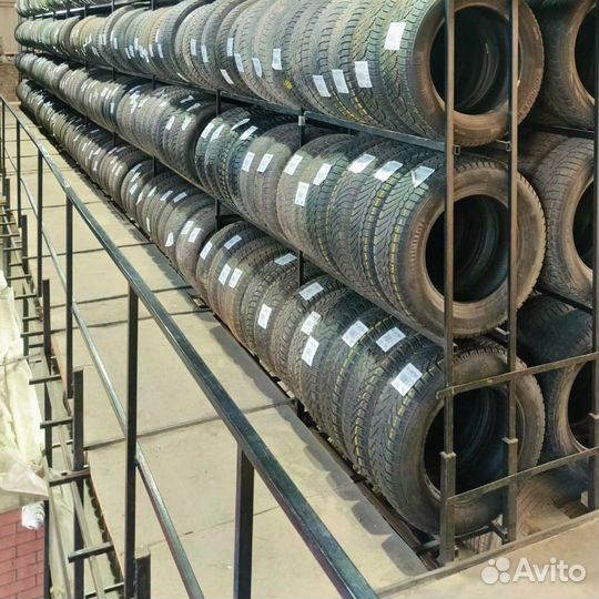 Kumho Ecsta PS71 235/45 R18 98Y