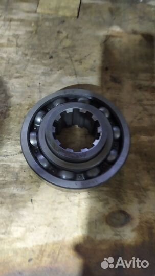 Втулка распорная 21.10.143 + подшипник 213