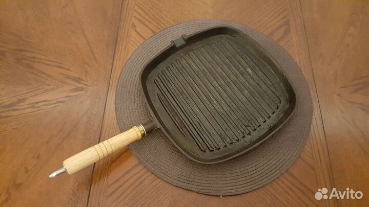 Чугунная сковорода гриль