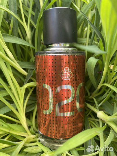 Escentric 02 Escentric Molecules