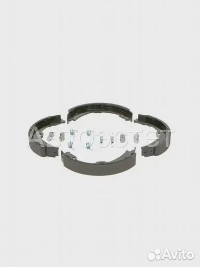 Тормозные колодки барабанные задний мост 0 986 487 724