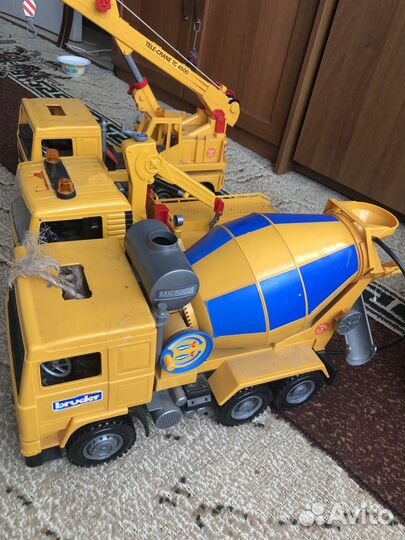 Детские машинки игрушки Брудер