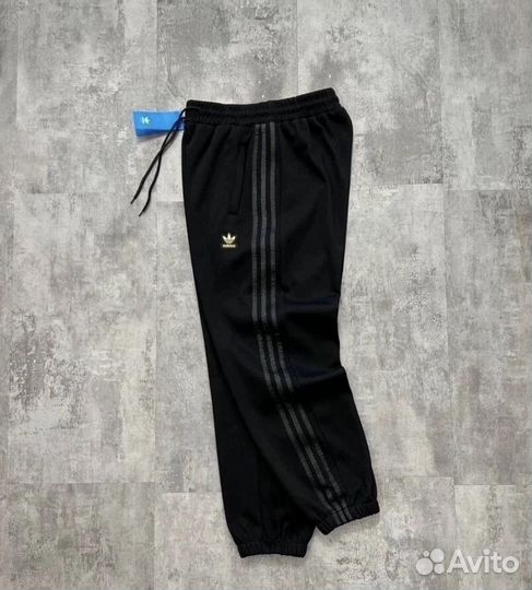 Спортивные штаны adidas мужские