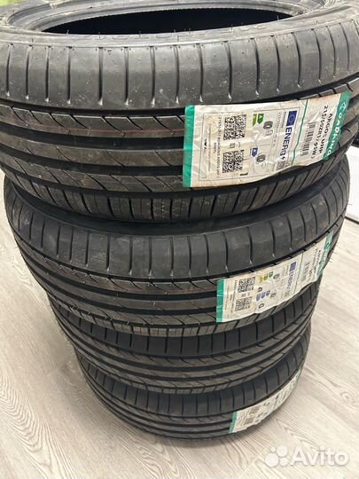 Roadking Argos UHP 215/50 R17 95W