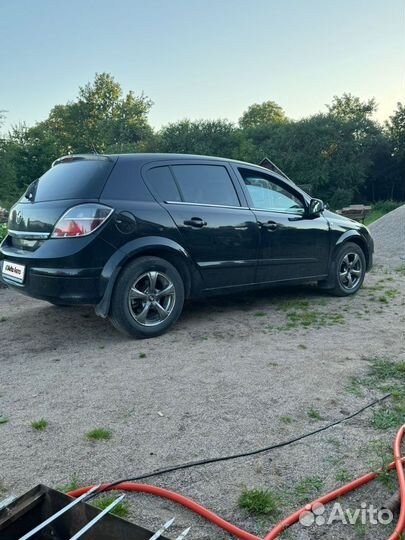 Opel Astra 1.8 МТ, 2010, 205 000 км