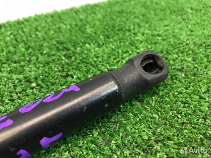 Амортизатор капота Mercedes-Benz E-350 W212