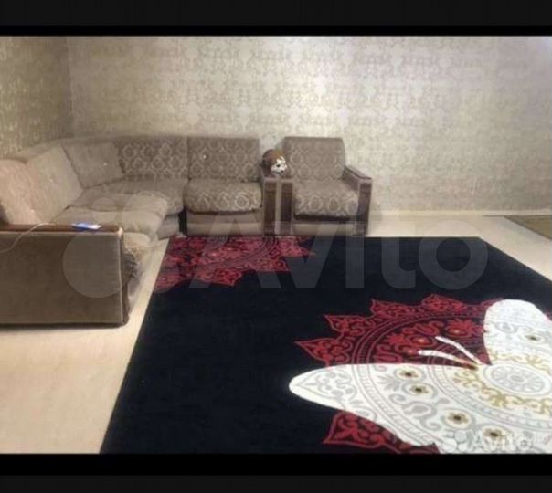 3-к. квартира, 80 м², 1/3 эт.