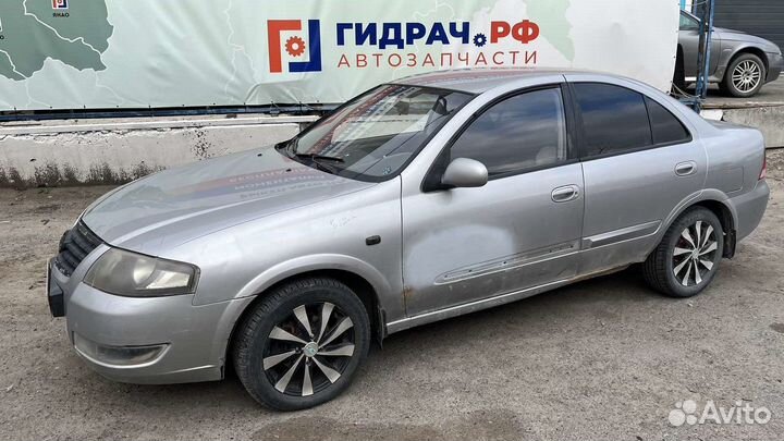 Ограничитель двери передней левой Nissan Almera Classic (B10) 1 80430-95F0A