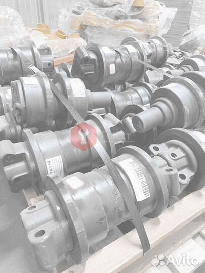 Каток поддерживающий Komatsu PC228uslc-3