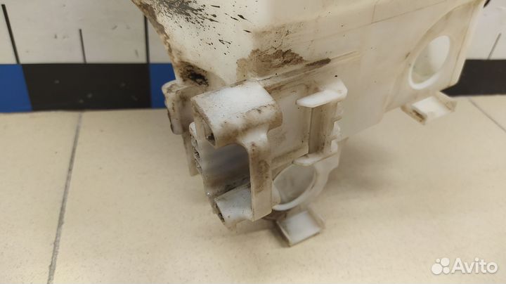 Бачок омывателя лобового стекла Land Cruiser (150)