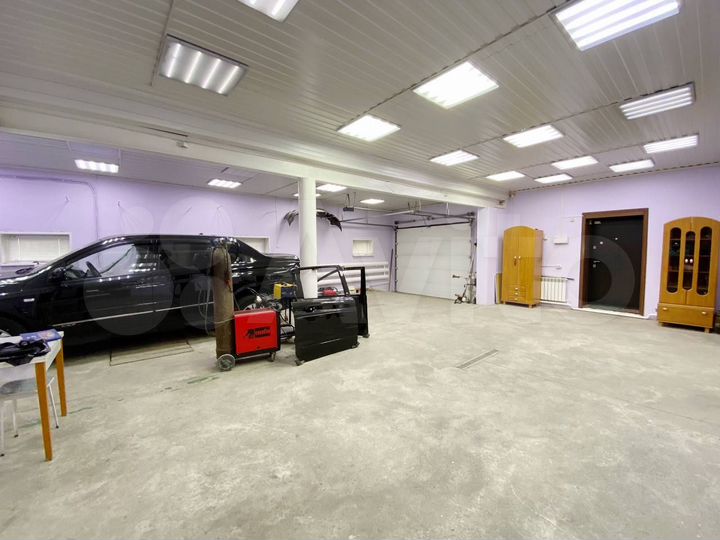 Коттедж 319,2 м² на участке 8,7 сот.