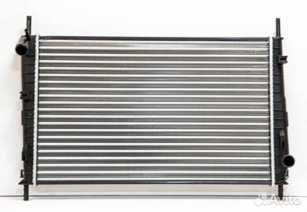 Радиатор двигателя Ford Mondeo B5Y chba 2000-2003