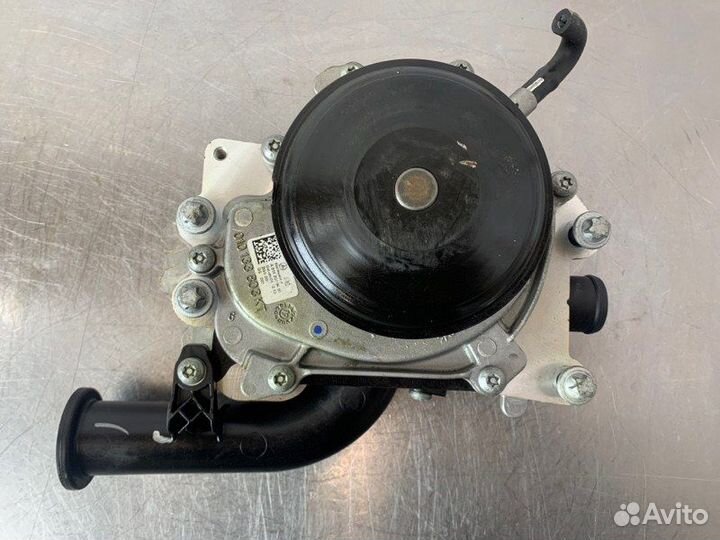 Помпа Mercedes V-Class W447 OM651 2.2 CDI 2019