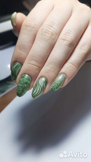 Маникюр и оформление бровей на дому