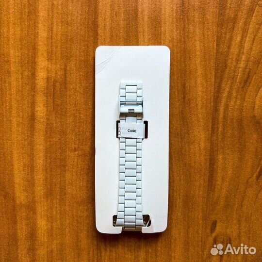 Часы Casio белые новые