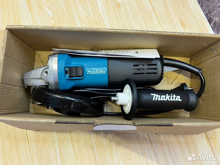 Ушм болгарка makita 125 (6 скоростей)