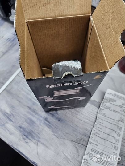 Nespresso essenza mini + aeroccino 3