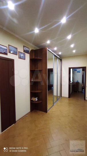 Коттедж 205 м² на участке 8 сот.