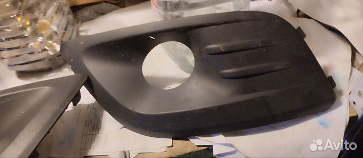 Накладка на фары largus