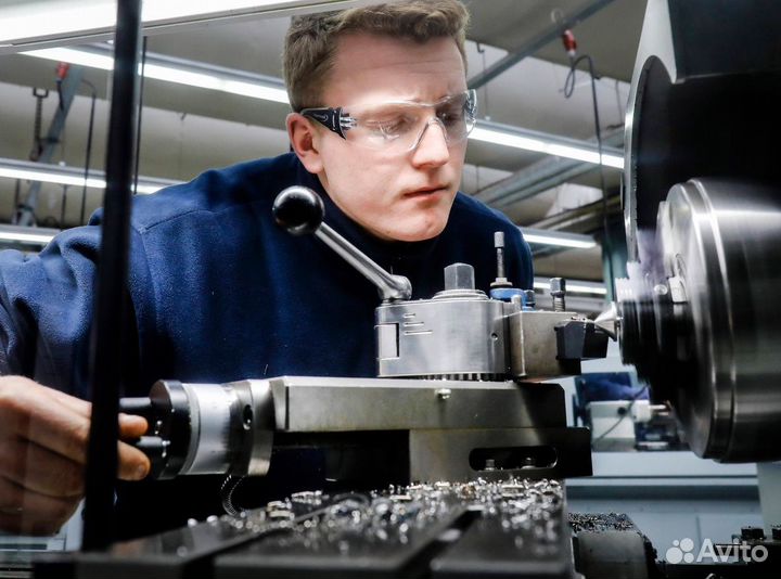 Токарь на завод, Нижний Новгород, жилье беспл