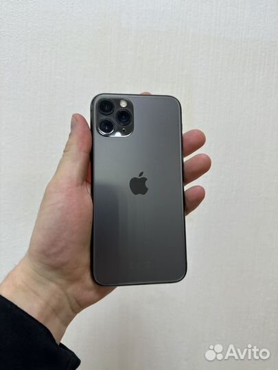 iPhone 11 Pro, 64 ГБ