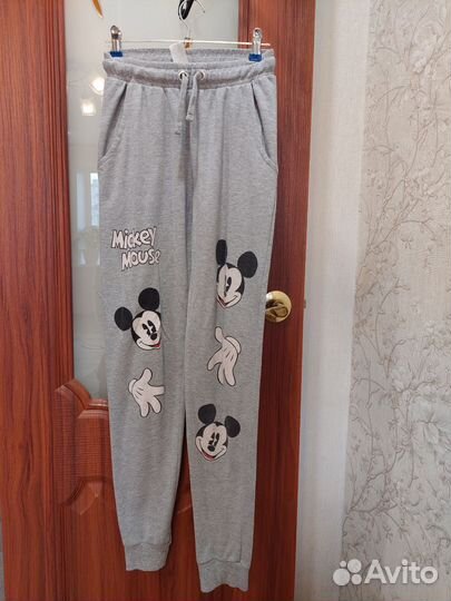 Спортивный костюм женский