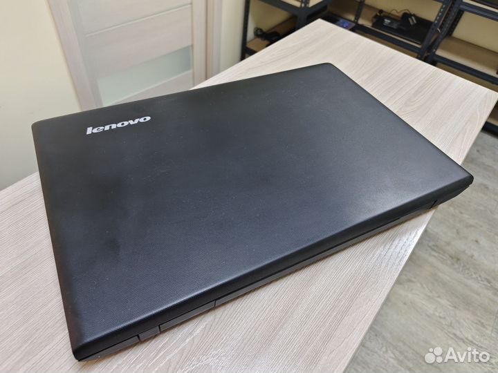 Lenovo G700(17.3/8gb/SSD)