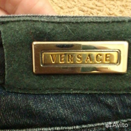 Женские джинсы versace