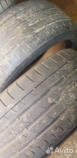 Constancy LY566 245/45 R18