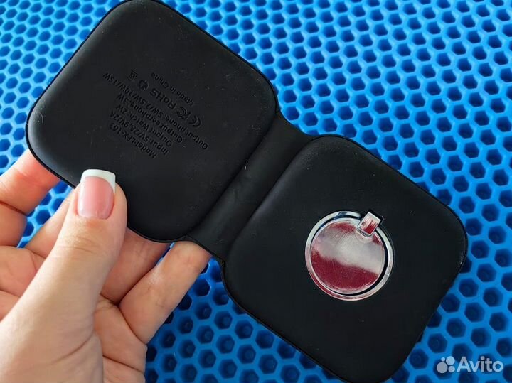 Зарядная станция для смартфона и часов