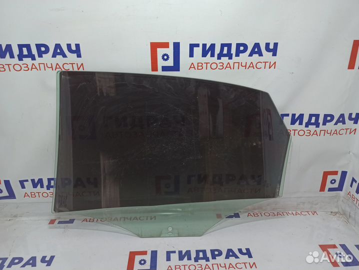 Стекло двери задней правой Volkswagen Polo Sedan