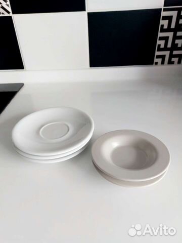 Блюдца IKEA (Икея) чайные и кофейные